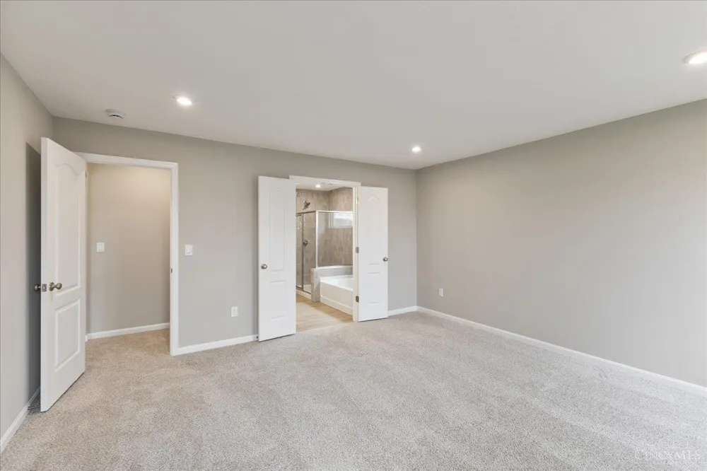 6513 River Birch Street Tipp City, OH 45371