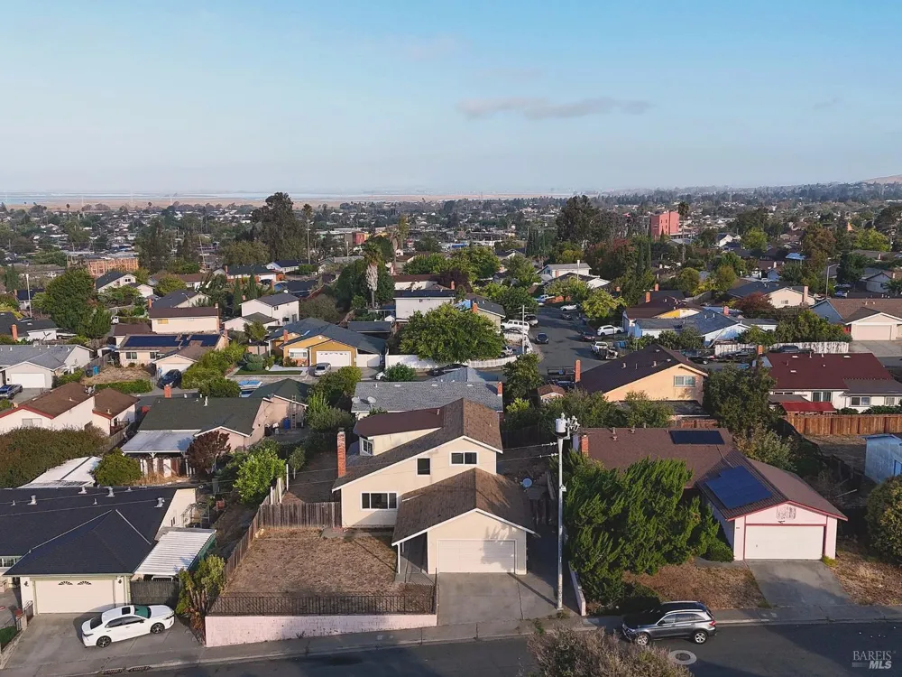 153 Dartmouth Avenue Vallejo, CA 94589