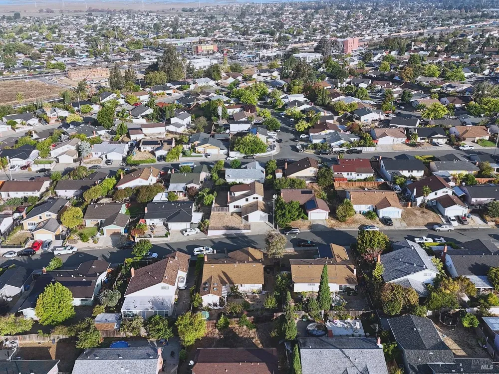 153 Dartmouth Avenue Vallejo, CA 94589
