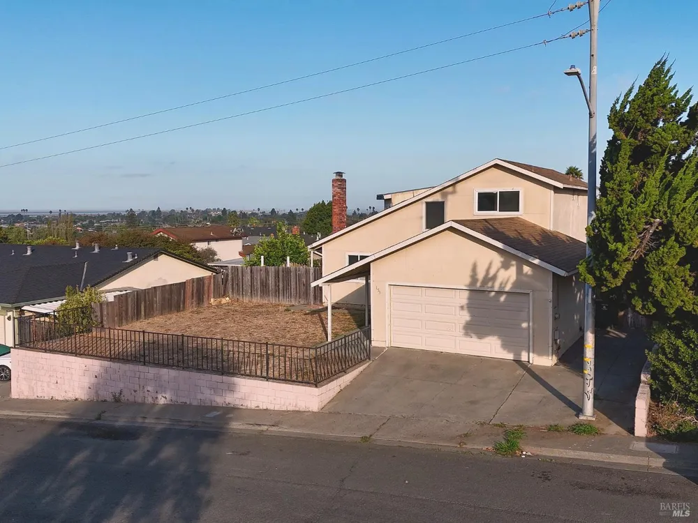 153 Dartmouth Avenue Vallejo, CA 94589
