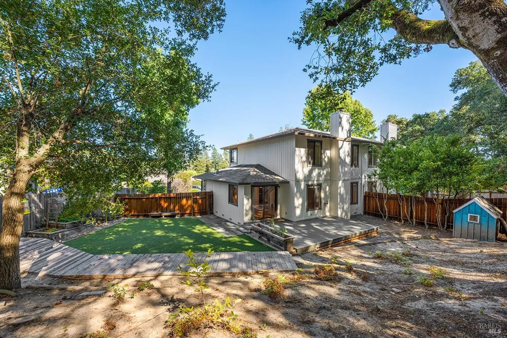 7811 Stefenoni Court Sebastopol, CA 95472