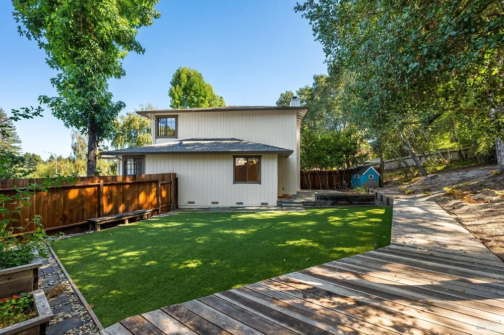 7811 Stefenoni Court Sebastopol, CA 95472