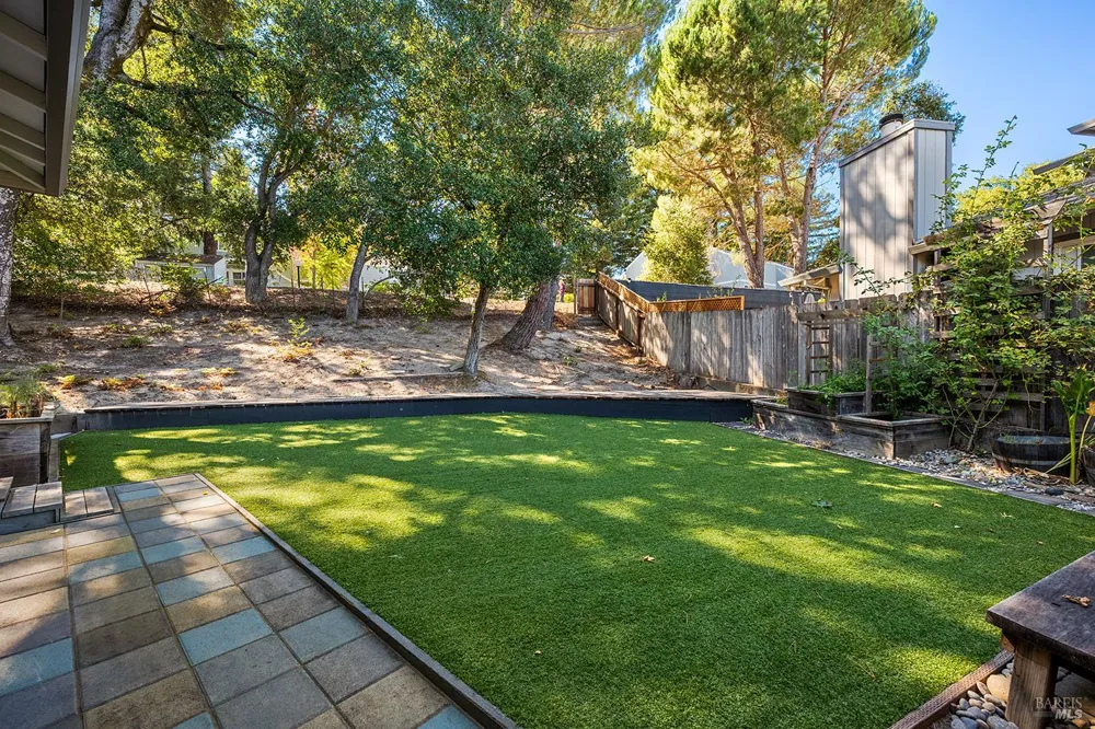 7811 Stefenoni Court Sebastopol, CA 95472