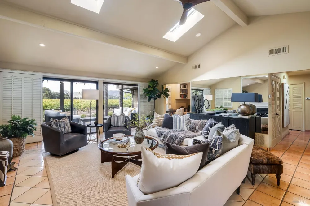 6950 Yount Street Yountville, CA 94599