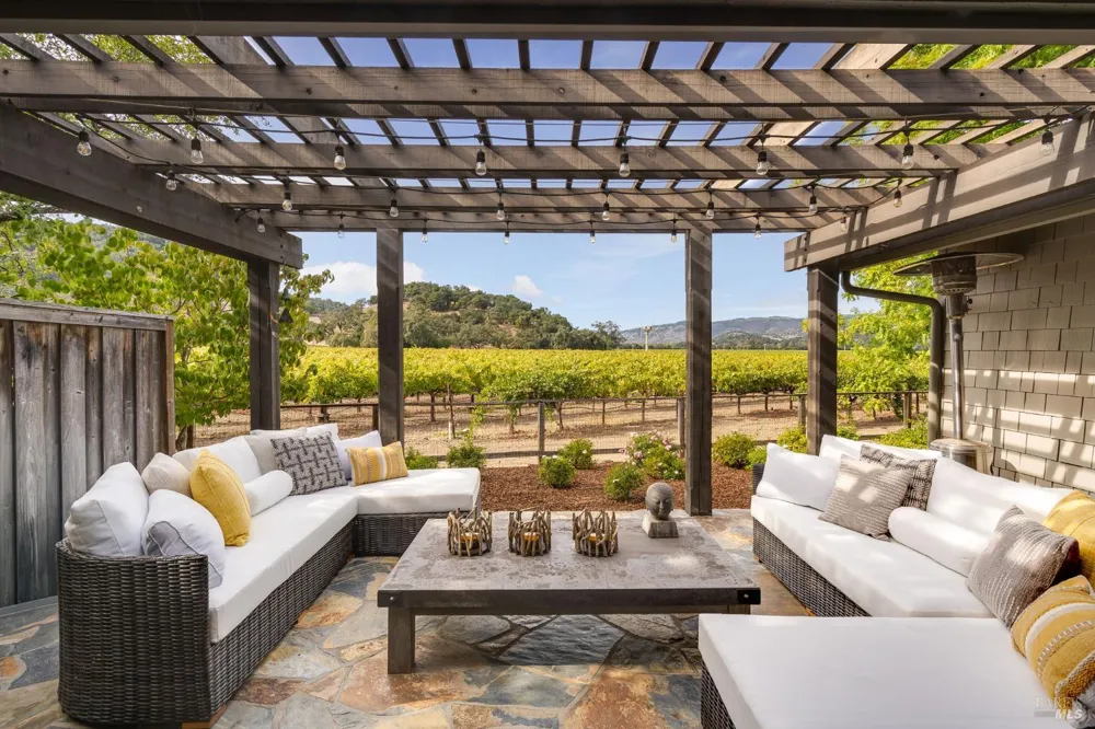 6950 Yount Street Yountville, CA 94599