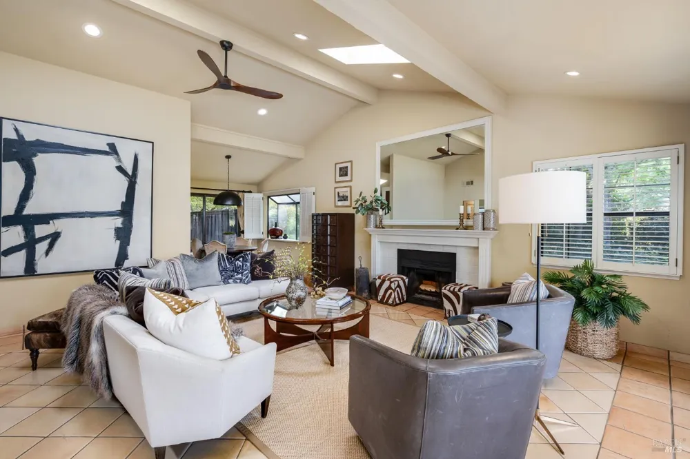 6950 Yount Street Yountville, CA 94599