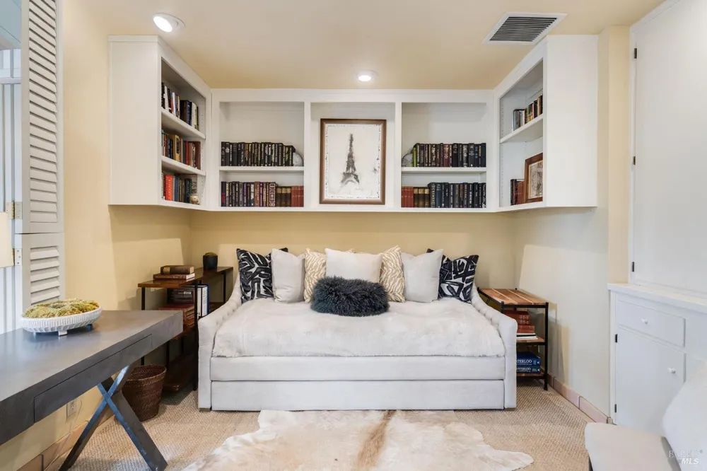 6950 Yount Street Yountville, CA 94599
