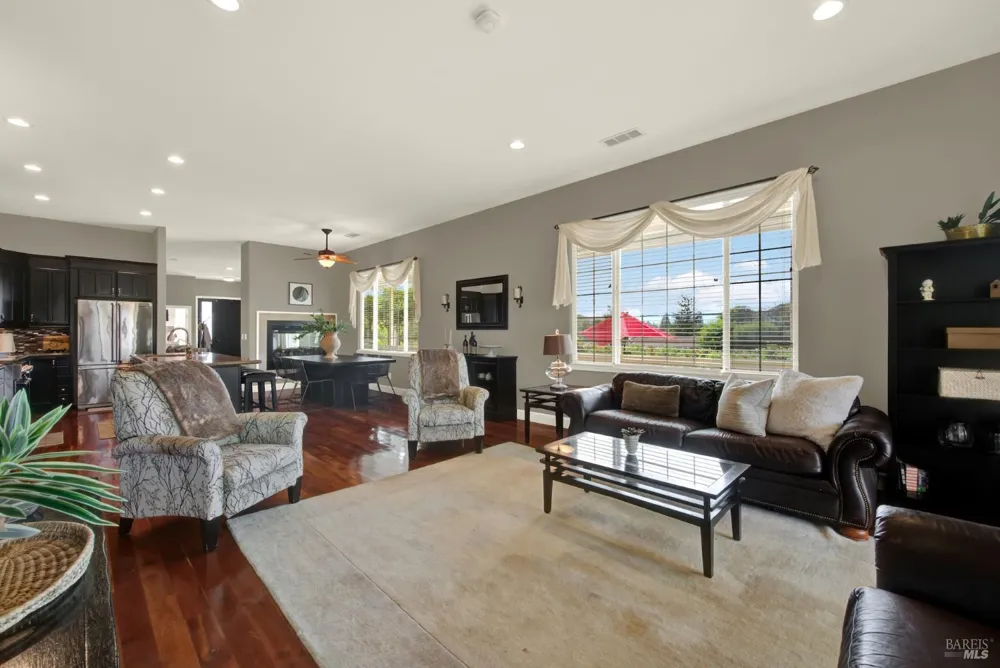 1597 Estee Avenue Napa, CA 94558