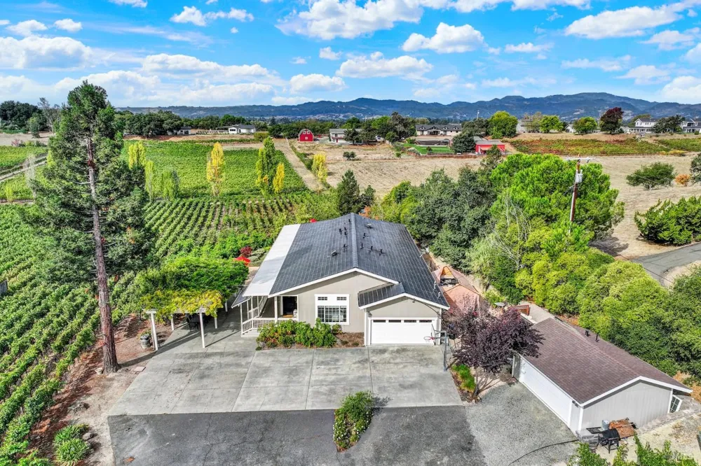 1597 Estee Avenue Napa, CA 94558