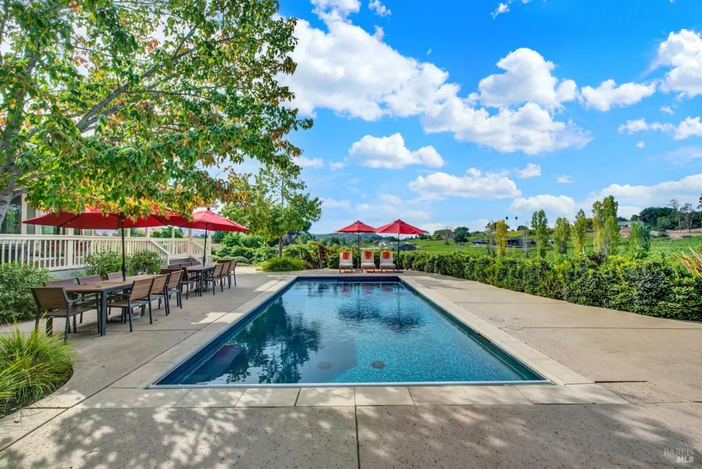 1597 Estee Avenue Napa, CA 94558