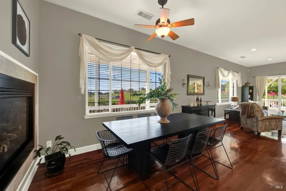 1597 Estee Avenue Napa, CA 94558