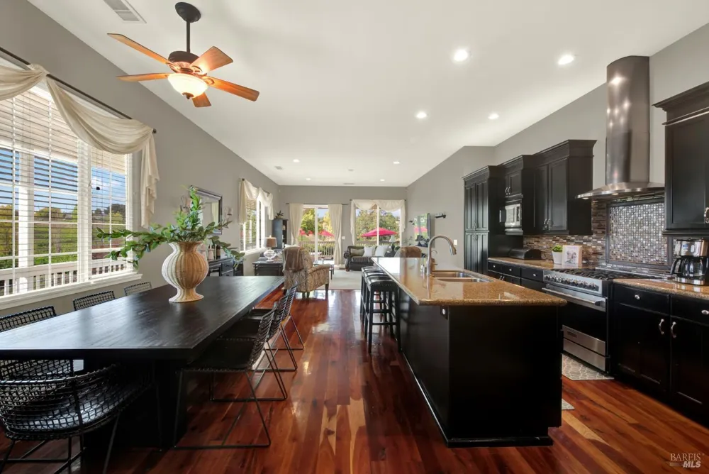 1597 Estee Avenue Napa, CA 94558