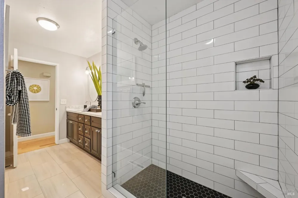 5427 Yerba Buena Road Santa Rosa, CA 95409