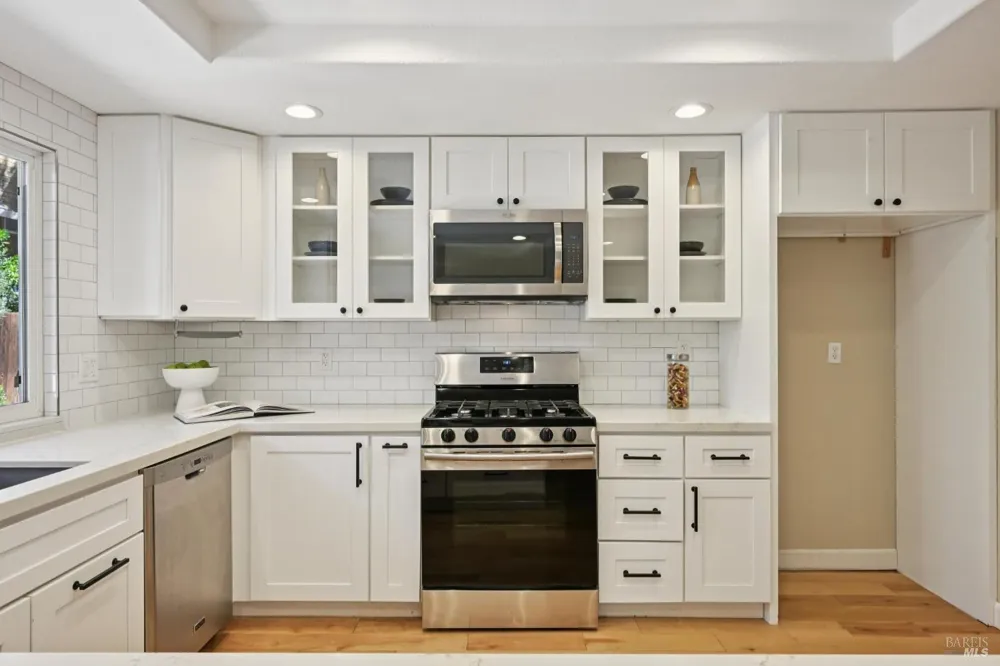 5427 Yerba Buena Road Santa Rosa, CA 95409