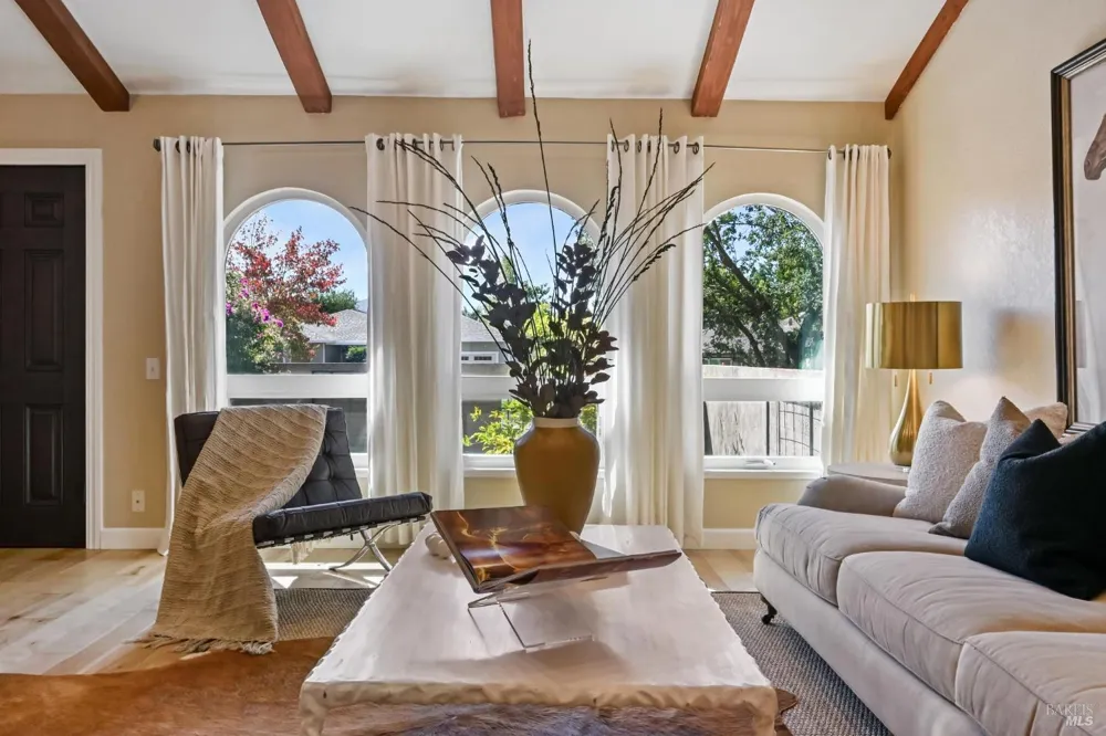 5427 Yerba Buena Road Santa Rosa, CA 95409