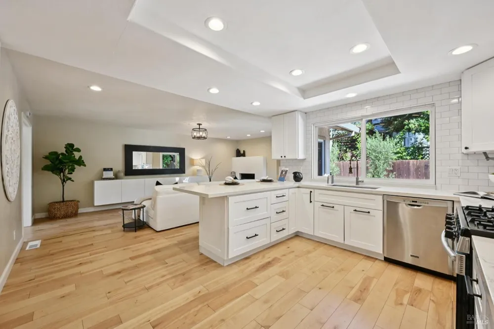 5427 Yerba Buena Road Santa Rosa, CA 95409