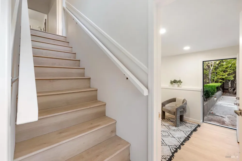 146 Almenar Drive Greenbrae, CA 94904