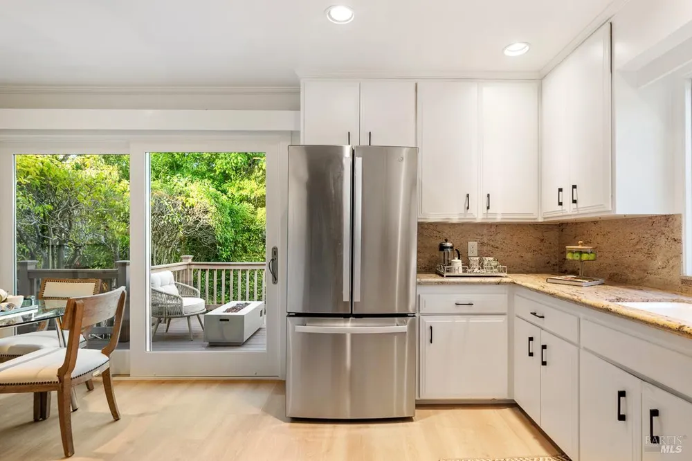 146 Almenar Drive Greenbrae, CA 94904