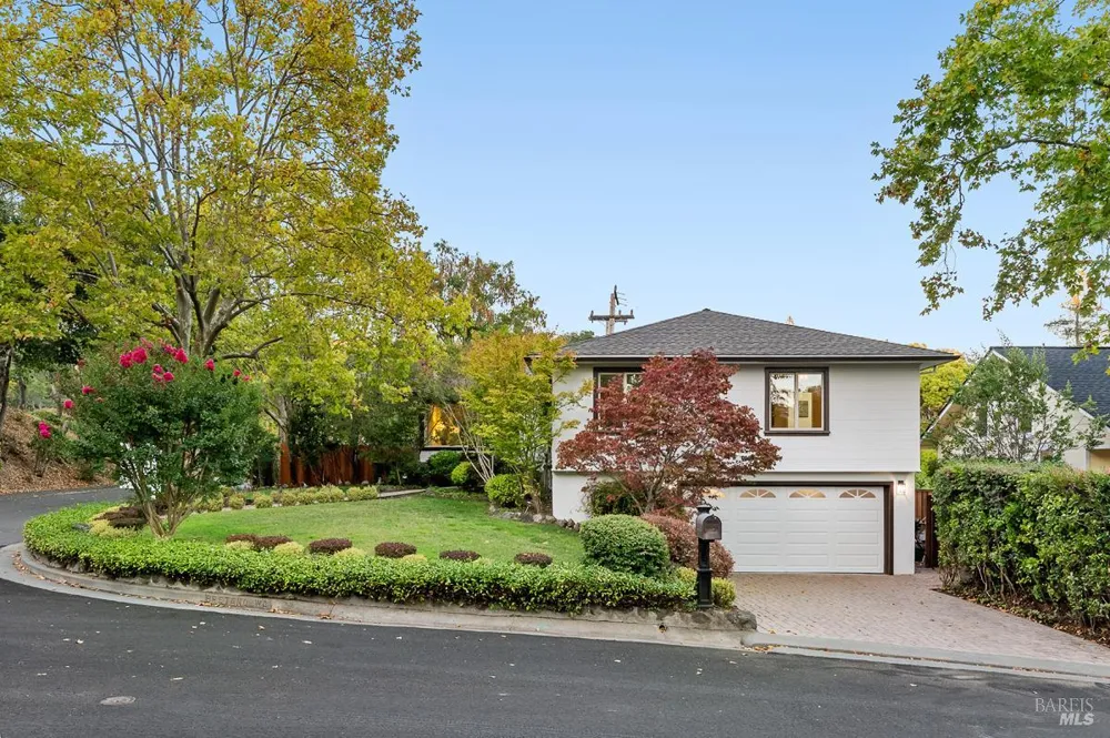 146 Almenar Drive Greenbrae, CA 94904