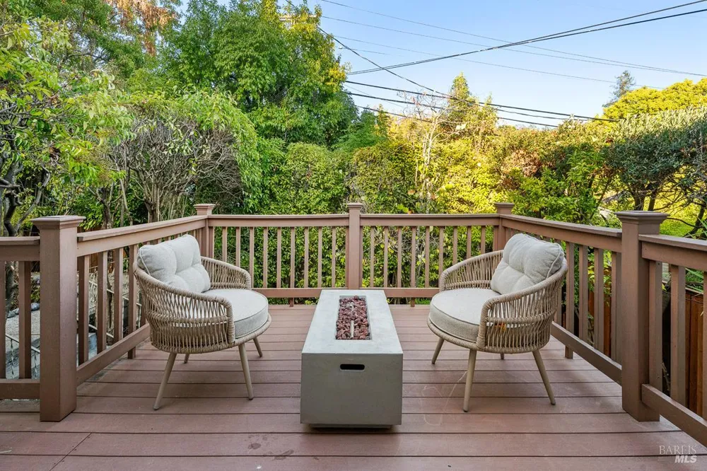 146 Almenar Drive Greenbrae, CA 94904