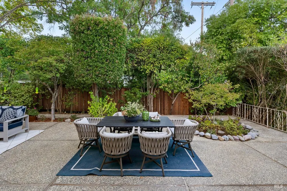 146 Almenar Drive Greenbrae, CA 94904