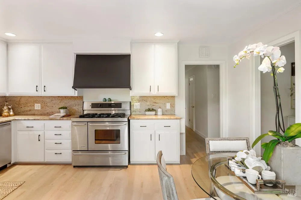 146 Almenar Drive Greenbrae, CA 94904