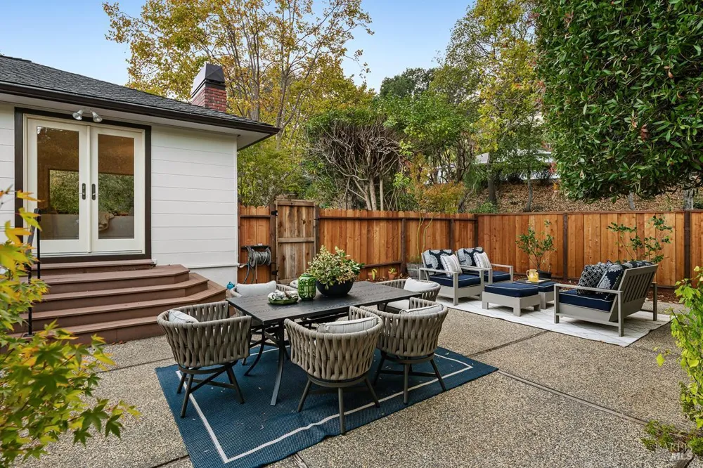 146 Almenar Drive Greenbrae, CA 94904