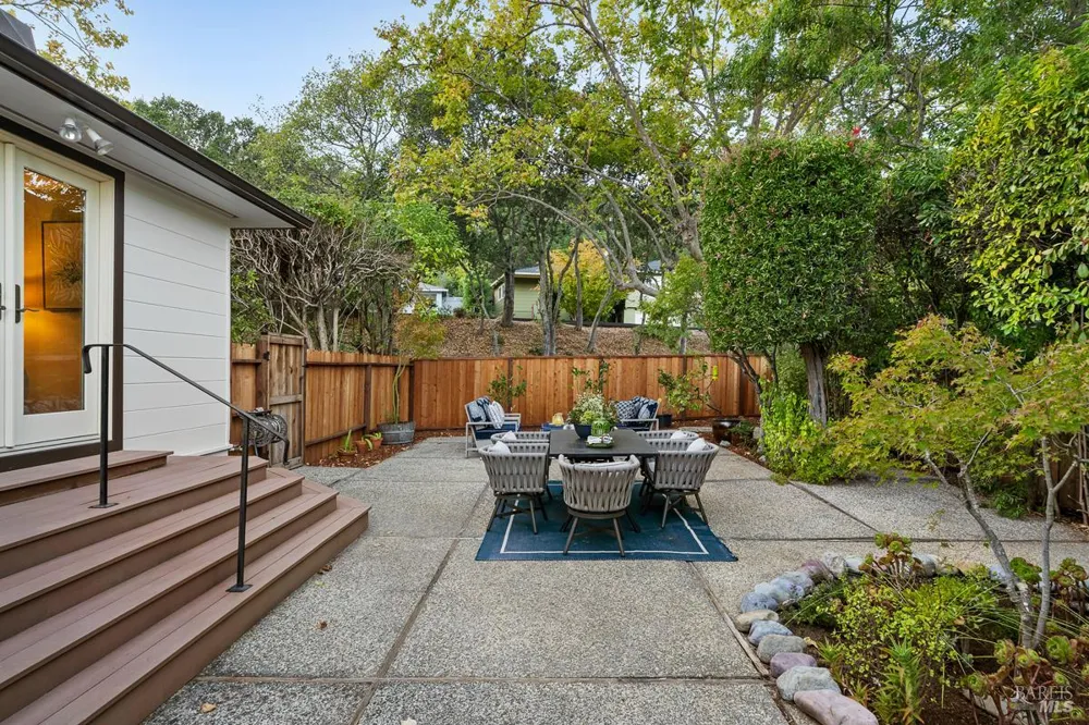 146 Almenar Drive Greenbrae, CA 94904