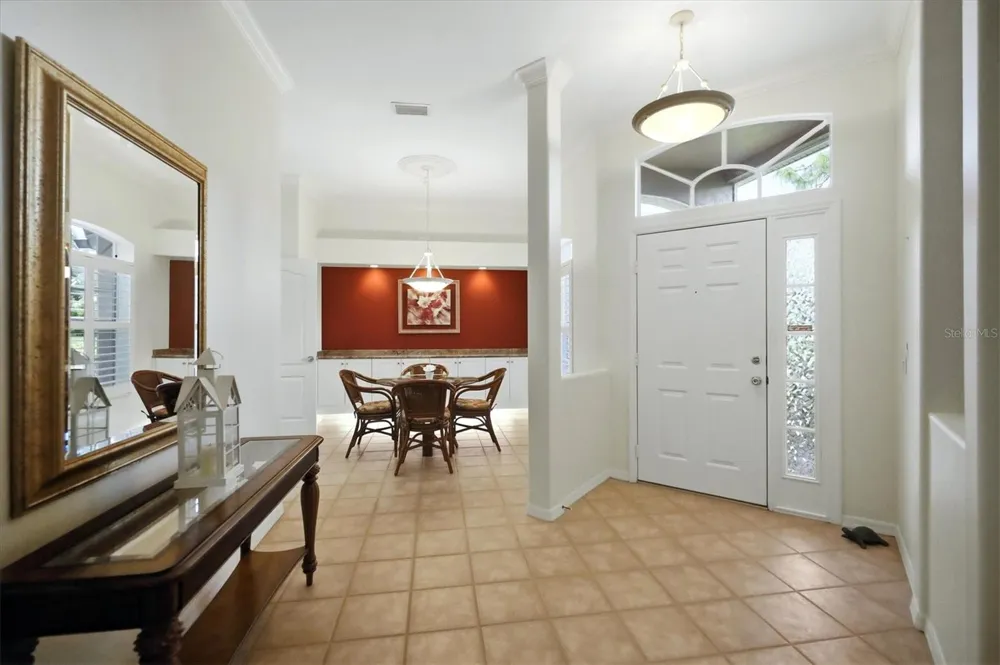 9413 FOREST HILLS CIRCLE Sarasota, FL 34238