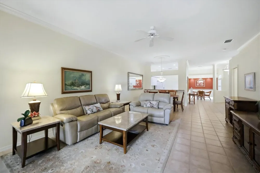 9413 FOREST HILLS CIRCLE Sarasota, FL 34238