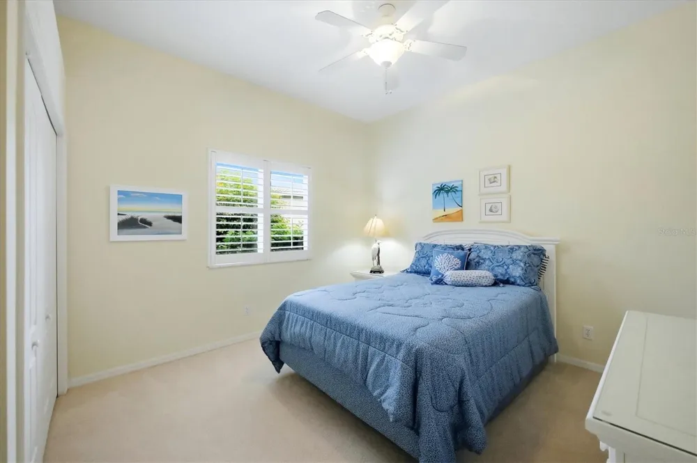 9413 FOREST HILLS CIRCLE Sarasota, FL 34238