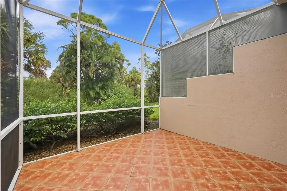 9413 FOREST HILLS CIRCLE Sarasota, FL 34238