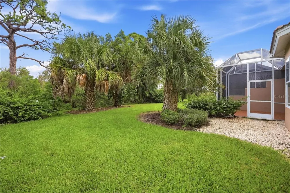 9413 FOREST HILLS CIRCLE Sarasota, FL 34238