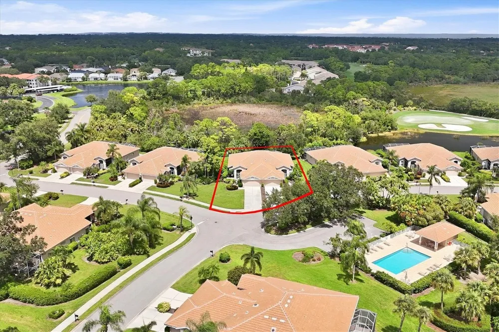 9413 FOREST HILLS CIRCLE Sarasota, FL 34238