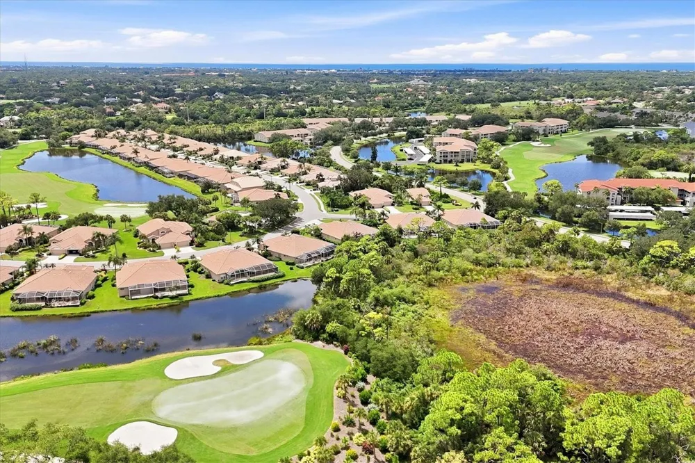 9413 FOREST HILLS CIRCLE Sarasota, FL 34238