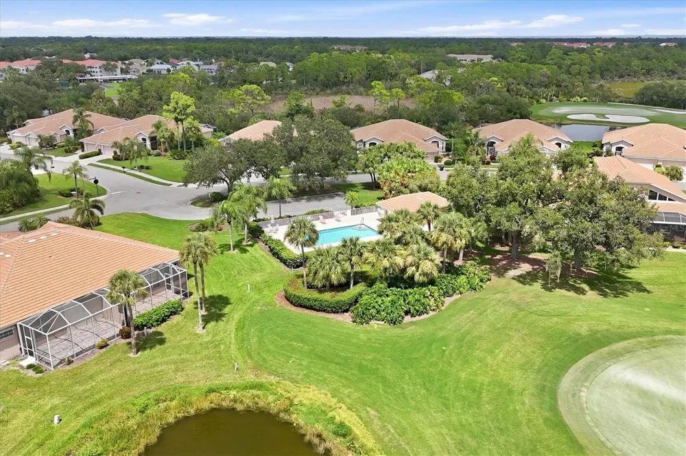 9413 FOREST HILLS CIRCLE Sarasota, FL 34238