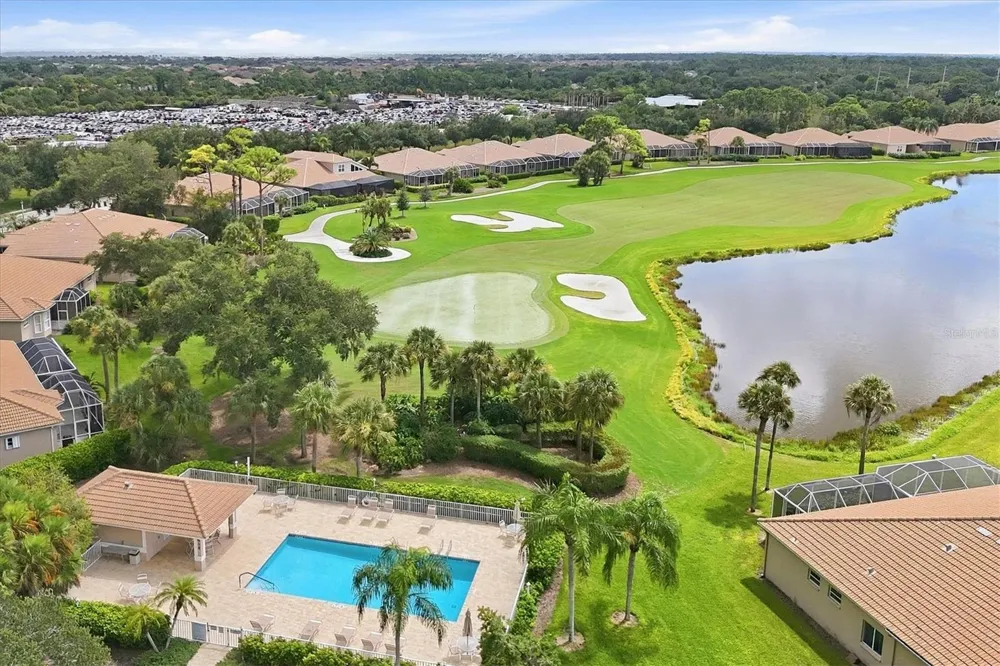 9413 FOREST HILLS CIRCLE Sarasota, FL 34238