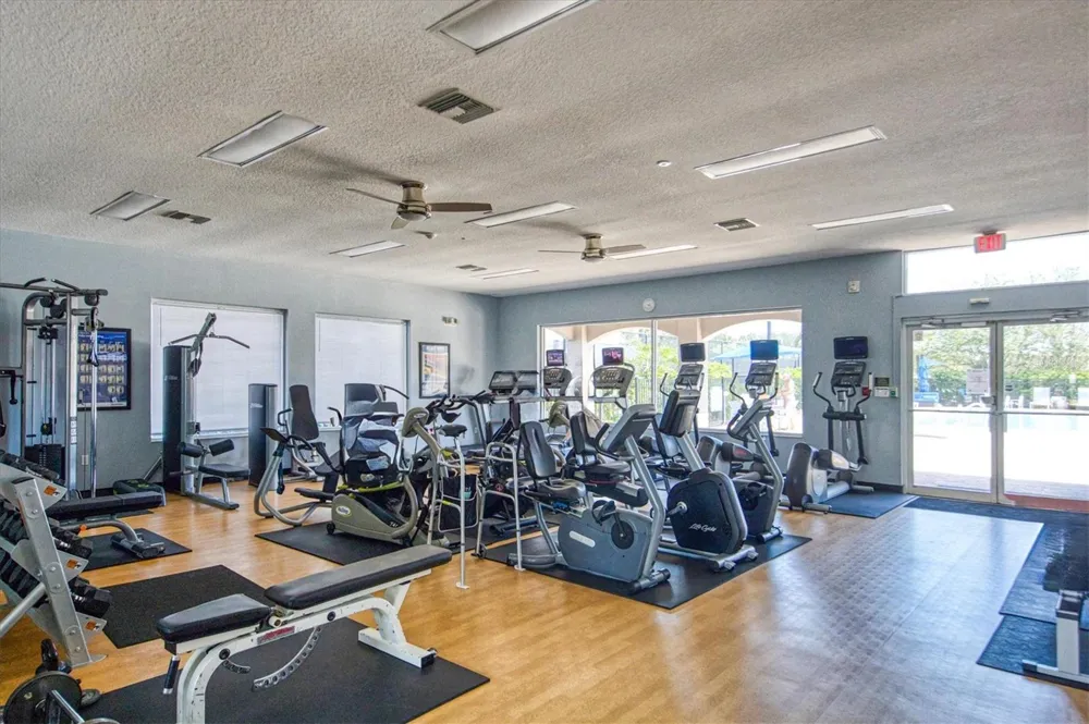 9413 FOREST HILLS CIRCLE Sarasota, FL 34238