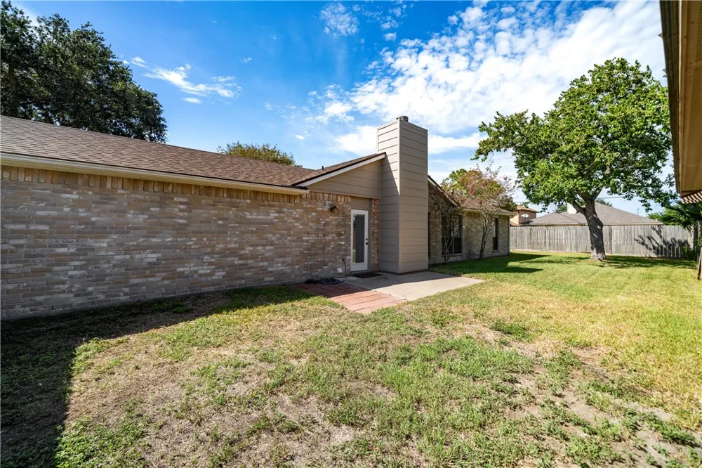 7114 Windbrook Corpus Christi, TX 78414