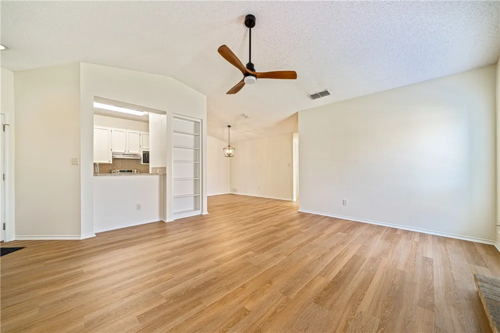 7114 Windbrook Corpus Christi, TX 78414
