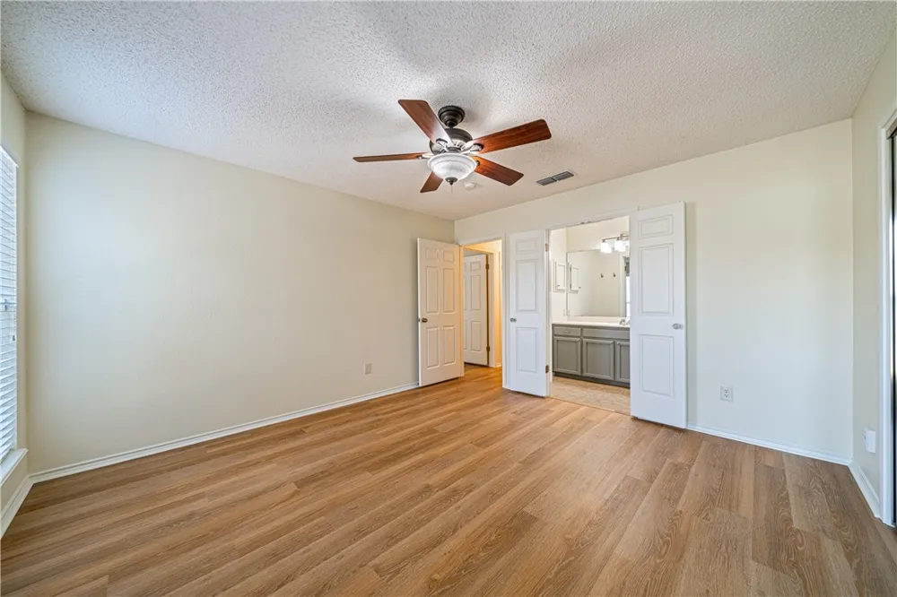 7114 Windbrook Corpus Christi, TX 78414