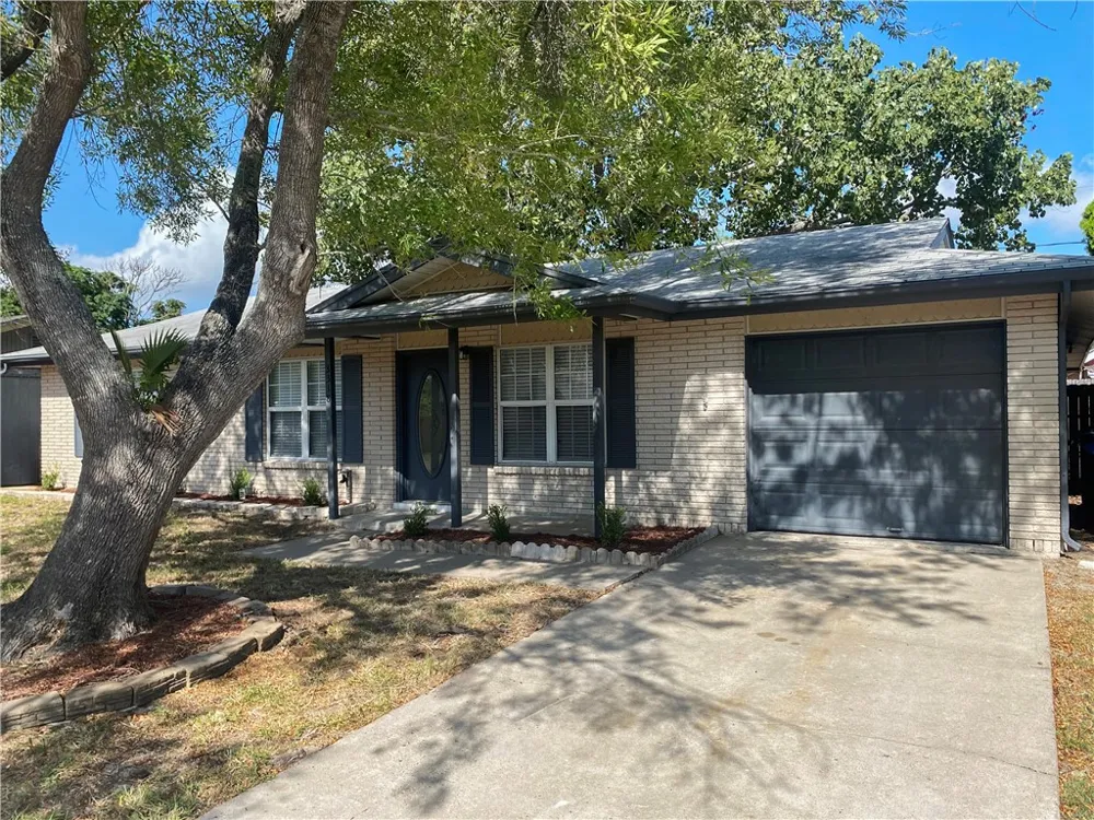 3318 Charlotte Drive Corpus Christi, TX 78418