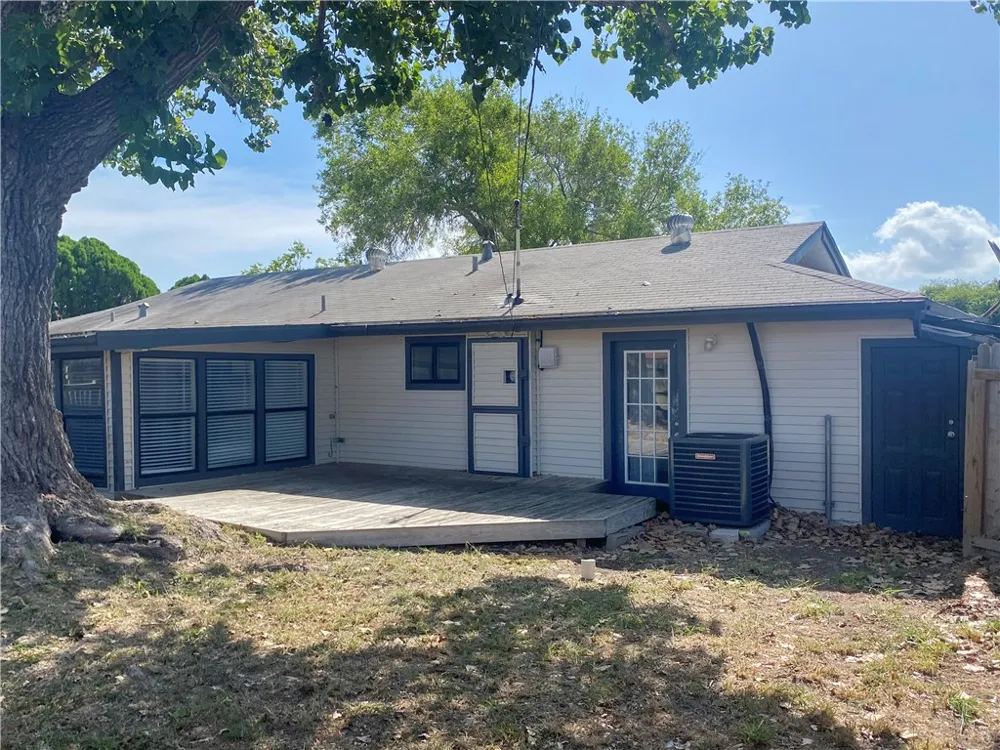 3318 Charlotte Drive Corpus Christi, TX 78418