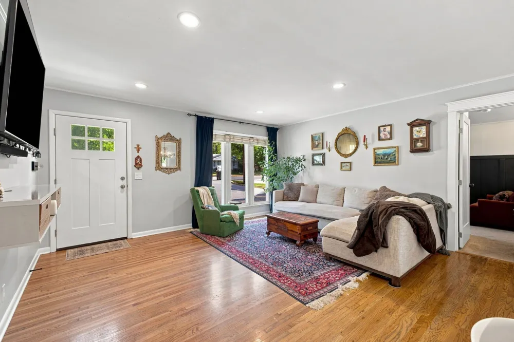 217 Oak Dr Franklin, TN 37064