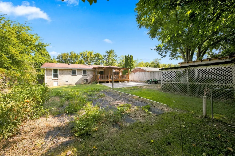 217 Oak Dr Franklin, TN 37064
