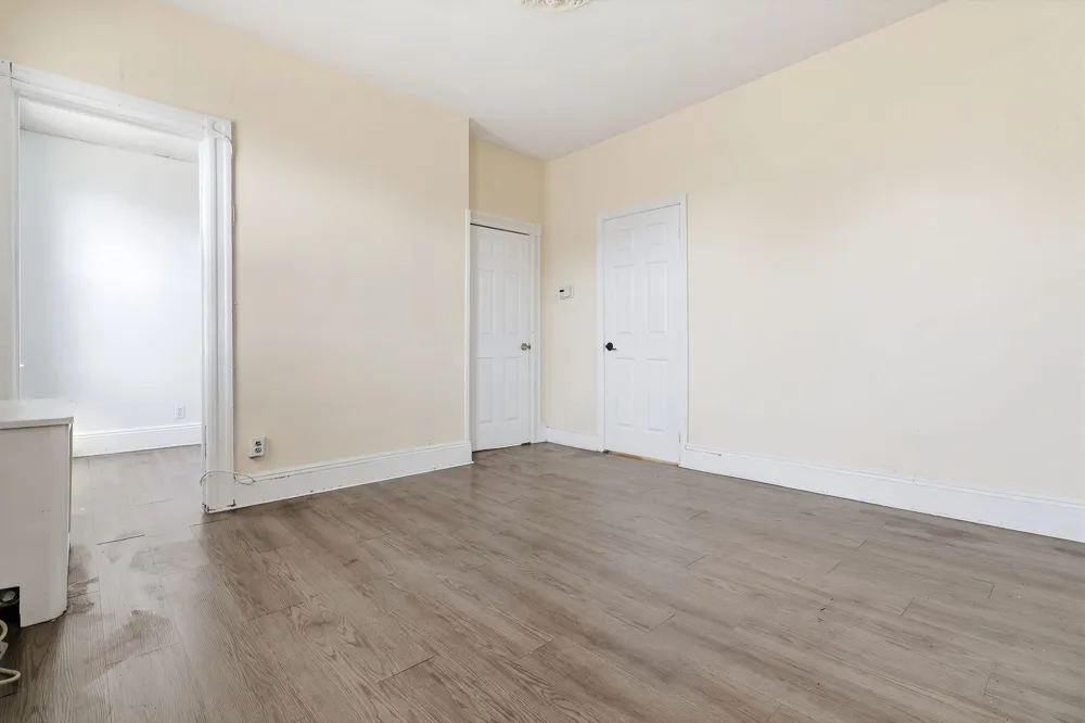 95 WEST 15TH ST Bayonne, NJ 07002