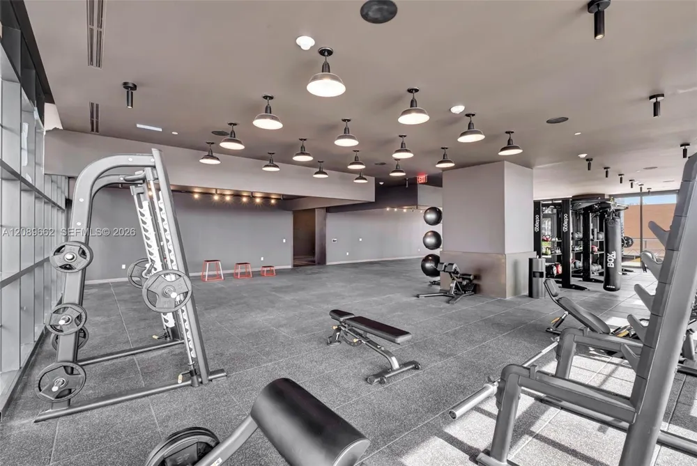 159 NE 6th St #3901 Miami, FL 33132