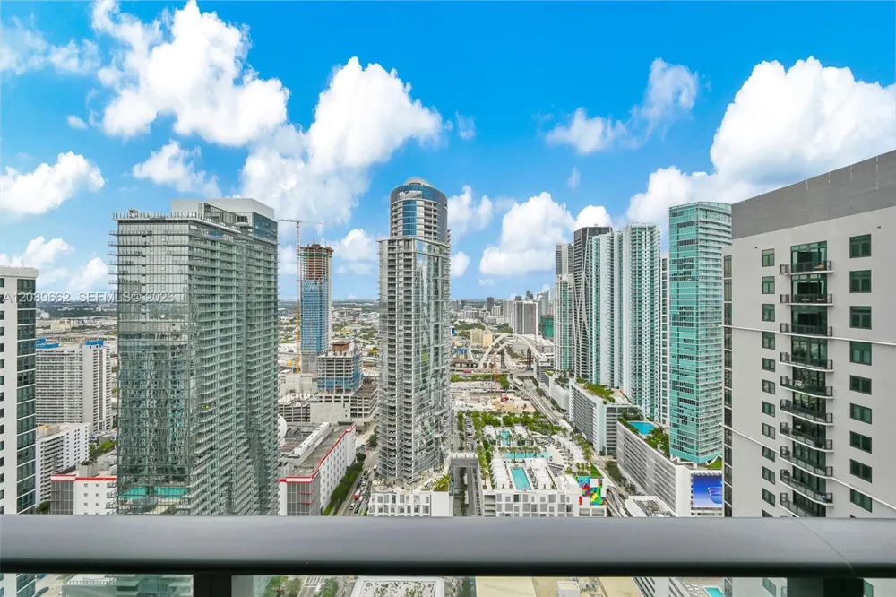 159 NE 6th St #3901 Miami, FL 33132