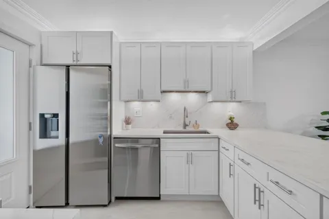 6161 NW 2ND AVENUE #4140
