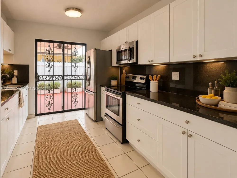 2775 W 62nd Pl #105 Hialeah, FL 33016
